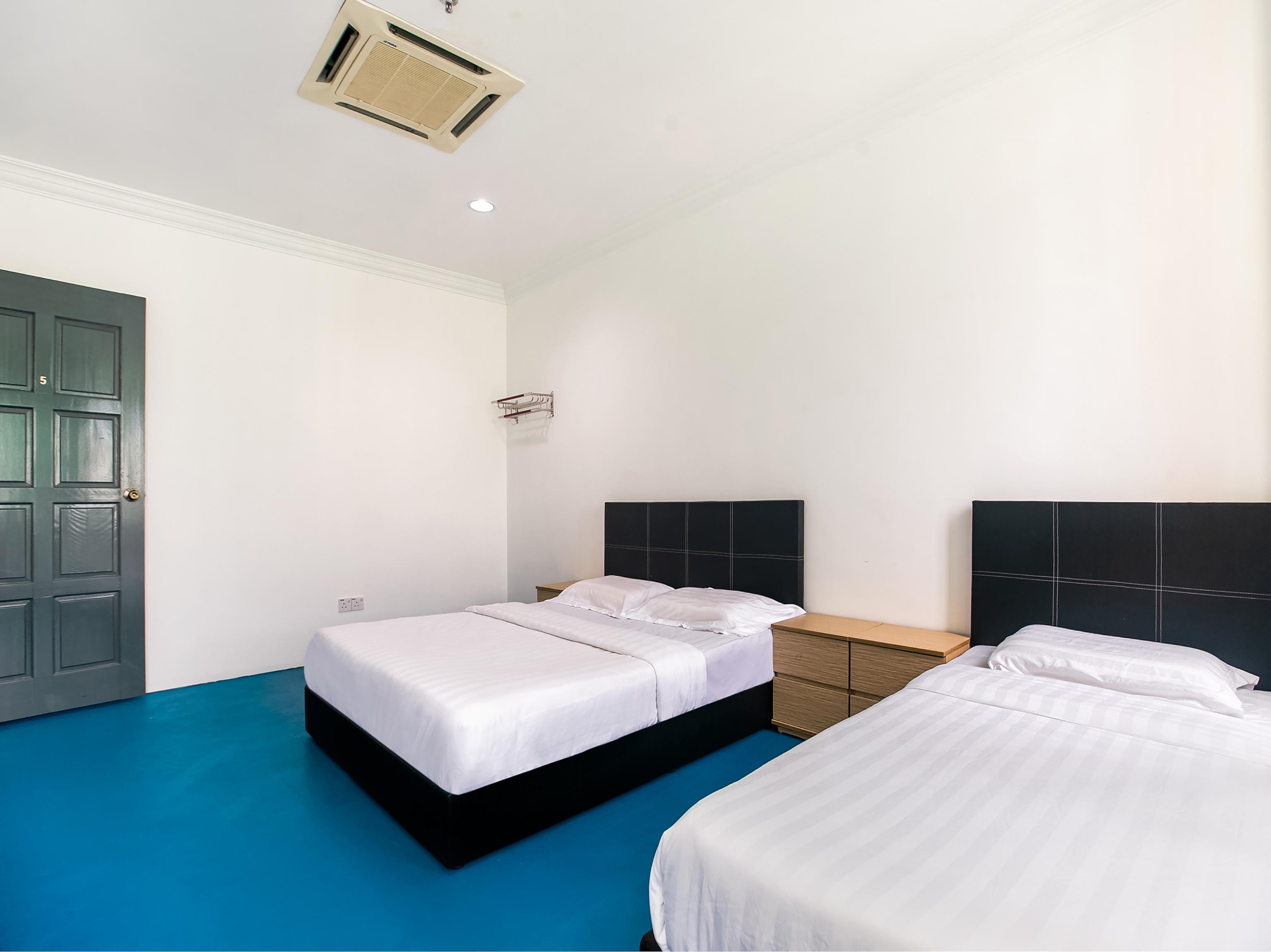 SPOT ON 89726 Capsule Inn Kota Kinabalu Extérieur photo