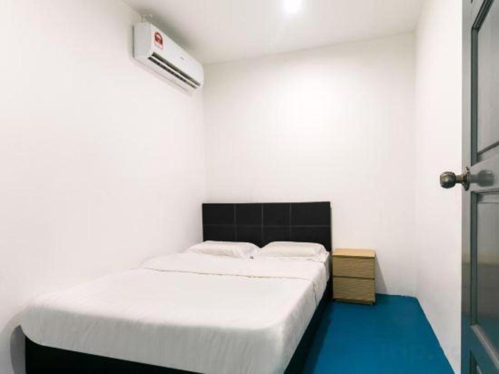 SPOT ON 89726 Capsule Inn Kota Kinabalu Extérieur photo