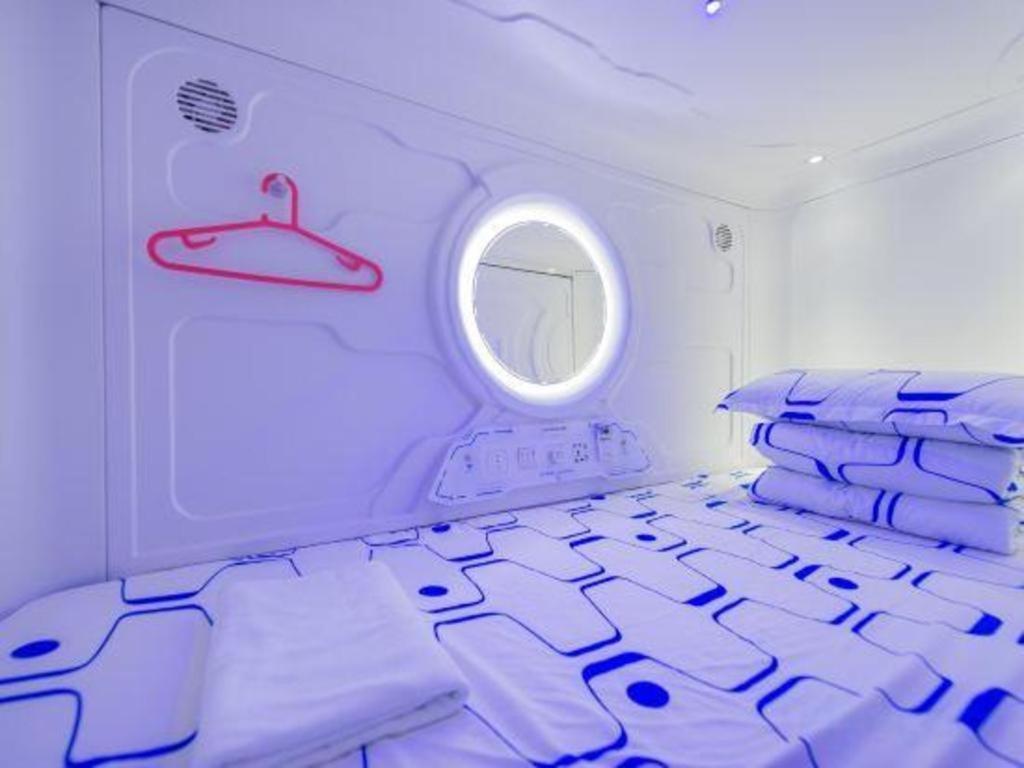 SPOT ON 89726 Capsule Inn Kota Kinabalu Extérieur photo
