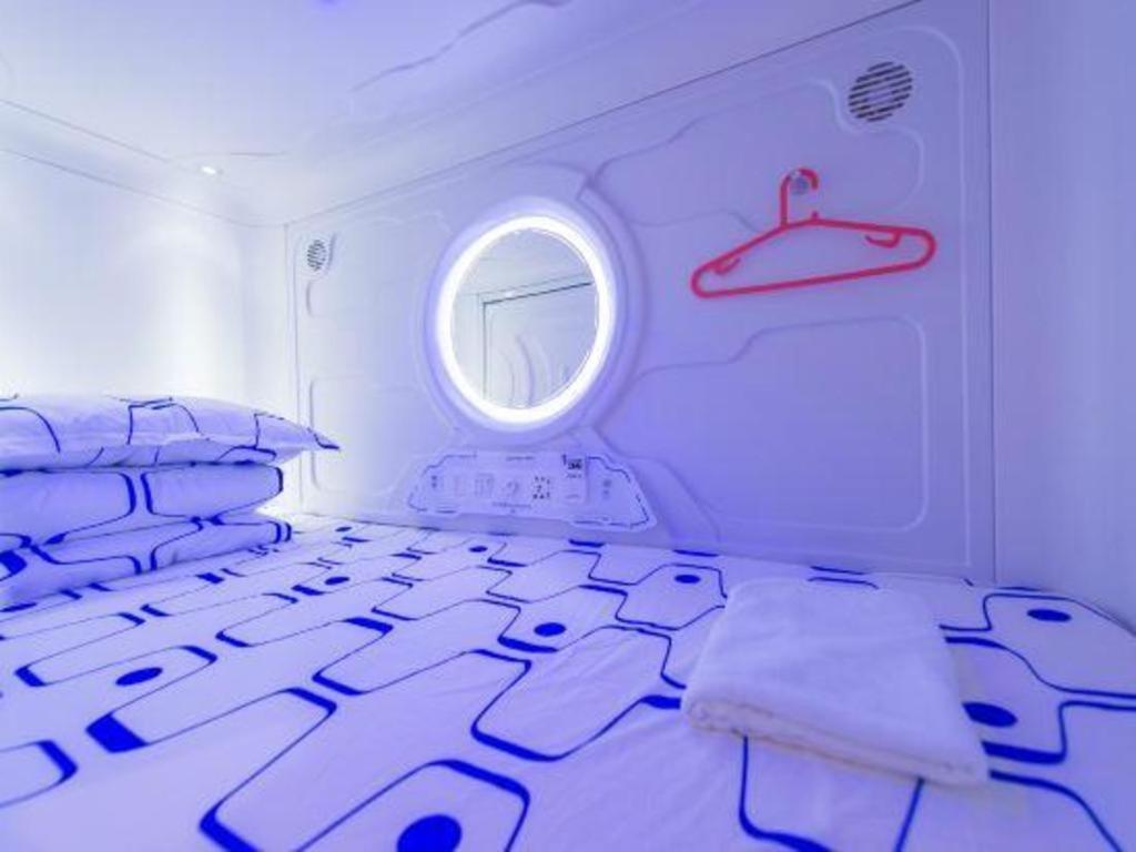 SPOT ON 89726 Capsule Inn Kota Kinabalu Extérieur photo